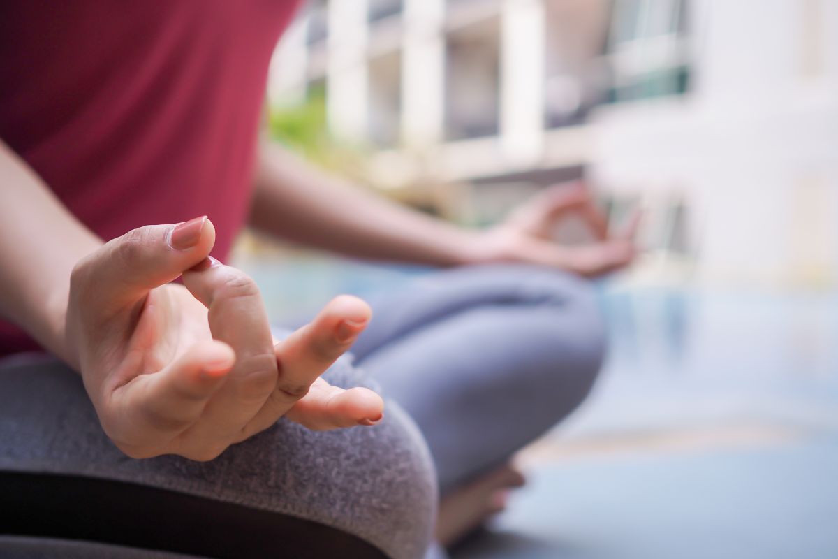 jóga a meditace jako součást léčby při poruchách štítné žlázy